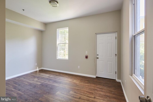 5514 Woodland Ave in Philadelphia, PA - Building Photo - Building Photo