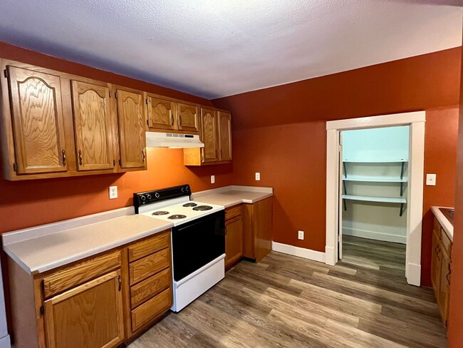 317 N 4th Ave in Wausau, WI - Building Photo - Building Photo