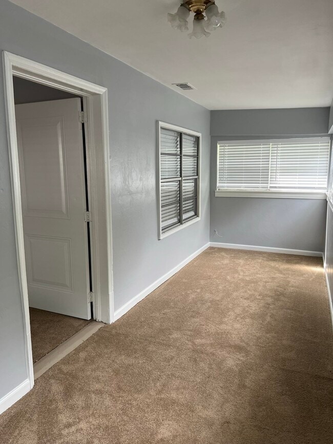 1613 Elberta Dr in Tallahassee, FL - Building Photo - Building Photo