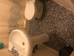 1770 Brigden Rd in Pasadena, CA - Building Photo - Building Photo