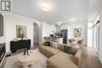 581 Barons St in Vaughan, ON - Building Photo - Building Photo