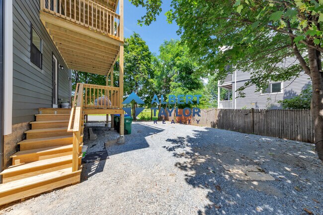 161 4th St, Unit 161