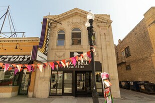 4437 N Broadway St in Chicago, IL - Building Photo