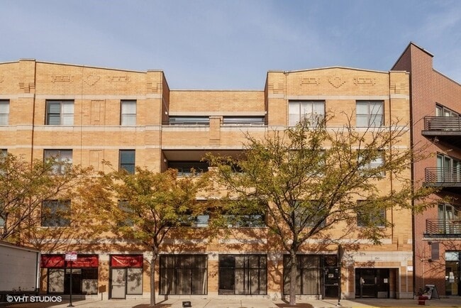 property at 2040 W Belmont Ave