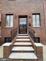 1507 W Shunk St in Philadelphia, PA - Building Photo