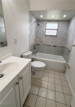 615 SE 4th Terrace in Cape Coral, FL - Building Photo - Building Photo