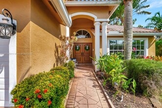 19314 King Palm Ct in Boca Raton, FL - Building Photo - Building Photo