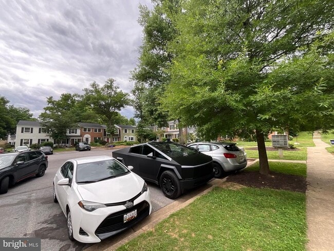 property at 5526 Green Dory Ln