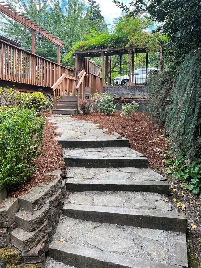 19857 Hamilton Ct NE in Poulsbo, WA - Building Photo - Building Photo