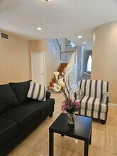 11871 Mahogany Dr in Garden Grove, CA - Building Photo - Building Photo