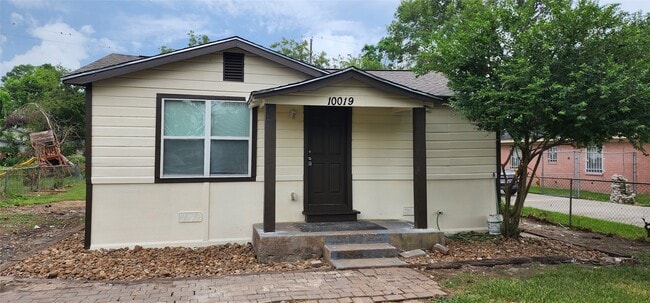 10019 Porto Rico Rd in Houston, TX - Building Photo - Building Photo