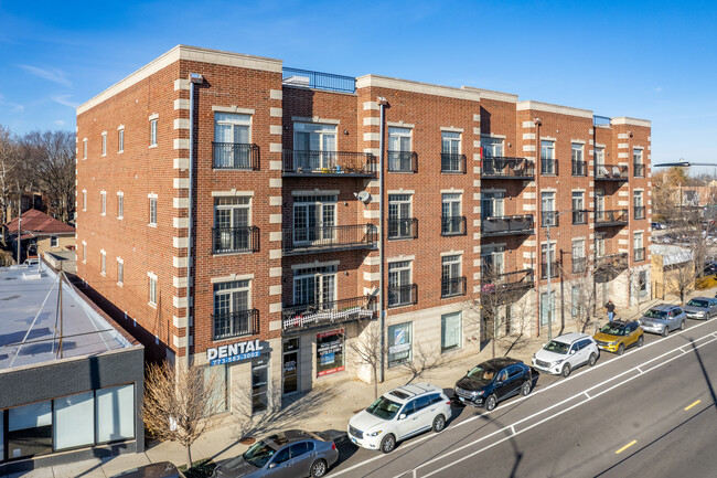 5426 N Kedzie Blvd in Chicago, IL - Foto de edificio - Building Photo