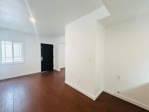 13035 San Fernando Rd-Unit -2 in Los Angeles, CA - Building Photo - Building Photo