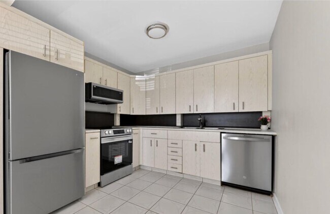 2012 Hythe A, Unit #2012 in Boca Raton, FL - Foto de edificio - Building Photo