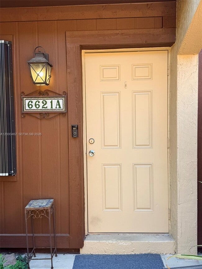 6621 SW 116th Pl in Miami, FL - Building Photo - Building Photo