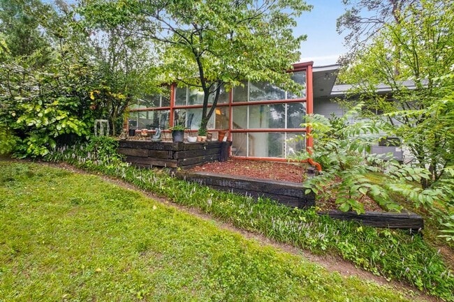 3618 Sunrise Terrace in Chattanooga, TN - Building Photo - Building Photo