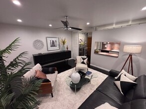 1255 N HARPER Ave, Unit 7 in West Hollywood, CA - Building Photo - Building Photo