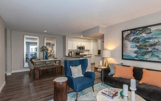 355 N Wolfe Rd in Sunnyvale, CA - Building Photo