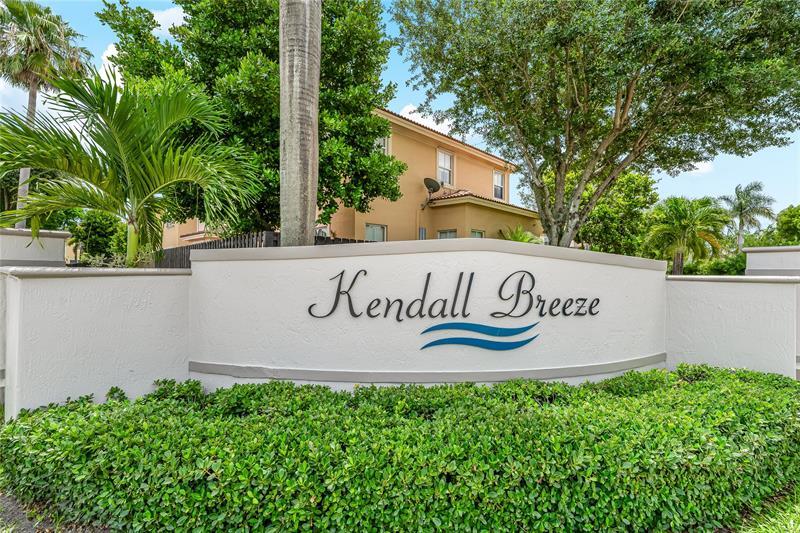 12376 SW 126th Ave in Miami, FL - Building Photo