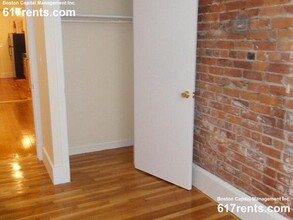 7 Aberdeen St, Unit 2 in Boston, MA - Building Photo - Building Photo