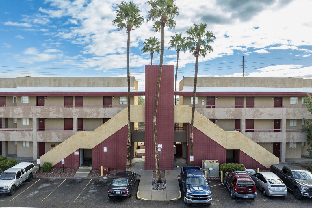 Papago Fairways in Phoenix, AZ - Foto de edificio