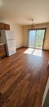 280 WoodridgeUnit C in South Elgin, IL - Building Photo - Building Photo