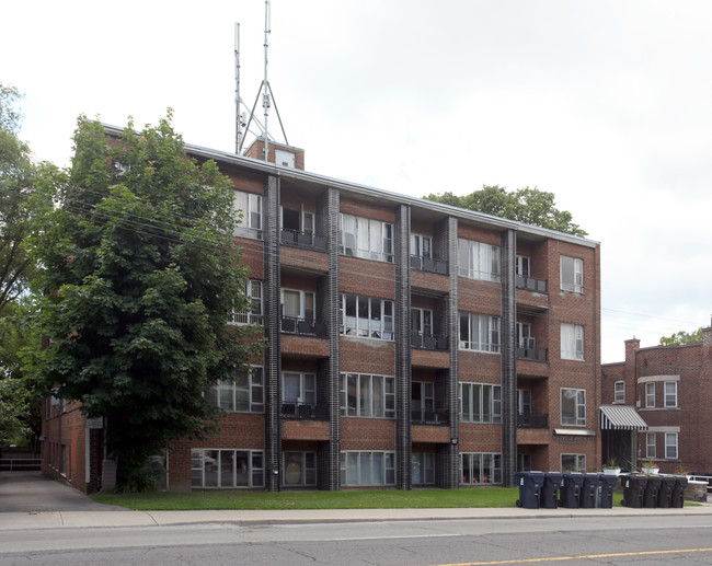 Inglewood Apartments in Toronto, ON - Building Photo - Primary Photo