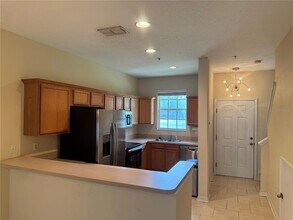 2063 Fiesta Ridge Ct in Tampa, FL - Building Photo - Building Photo