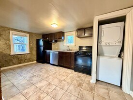 19 Kosciusko Way in Pittsburgh, PA - Building Photo