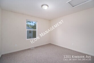 1201 Kimbark Ave in Kalamazoo, MI - Building Photo - Building Photo