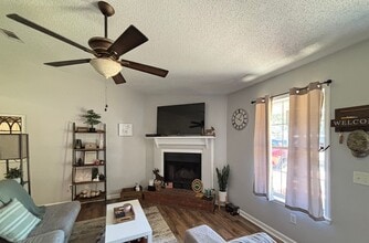 1109 Chapparal Cir in Hinesville, GA - Building Photo - Building Photo