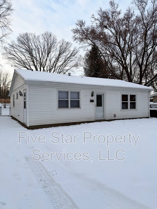 2672 Bunn Dr in Springfield, IL - Building Photo