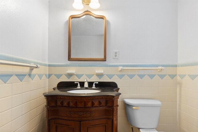 property at 3102 Conway St