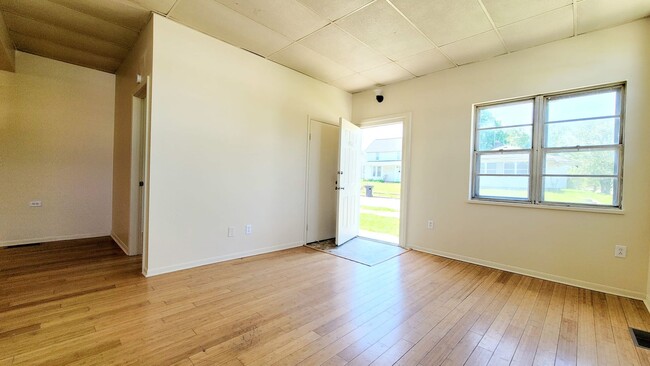 802 S 27th St-Unit -802 S 27th St in South Bend, IN - Building Photo - Building Photo