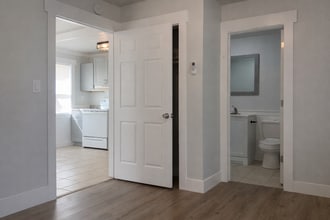 5094 J E L Dr, Unit 6 in Long Beach, MS - Foto de edificio - Building Photo