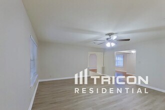 606 Meadow Grove Dr in Seagoville, TX - Building Photo - Building Photo