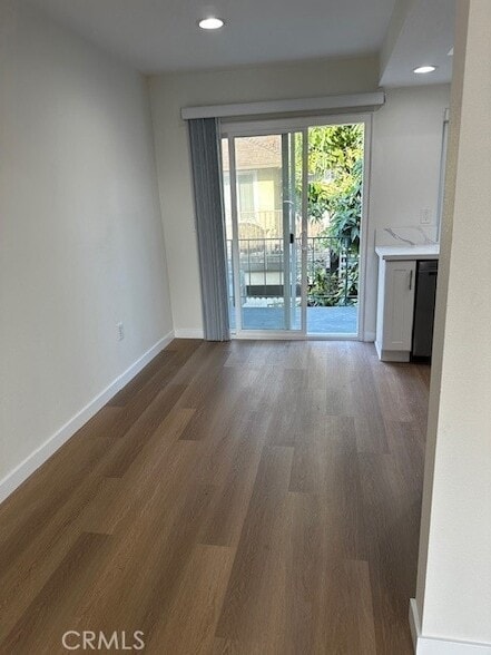 10175 El Corazon Ave, Unit A410 in Fountain Valley, CA - Building Photo - Building Photo