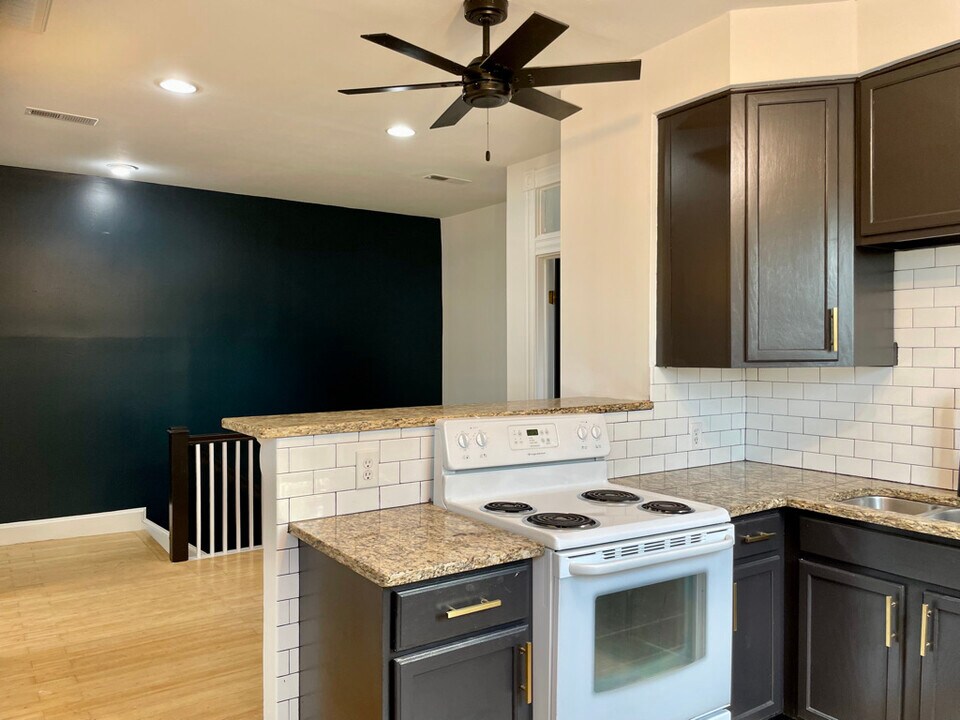 140 W Clay St in Richmond, VA - Building Photo