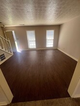 527-529 Telfair Ct in Suwanee, GA - Foto de edificio - Building Photo