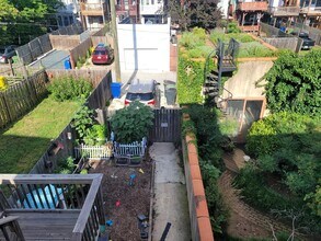 2635 N Calvert St in Baltimore, MD - Foto de edificio - Building Photo