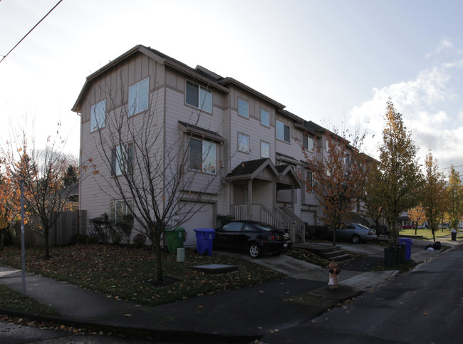 7602-7620 N Fiske Ave in Portland, OR - Building Photo - Building Photo