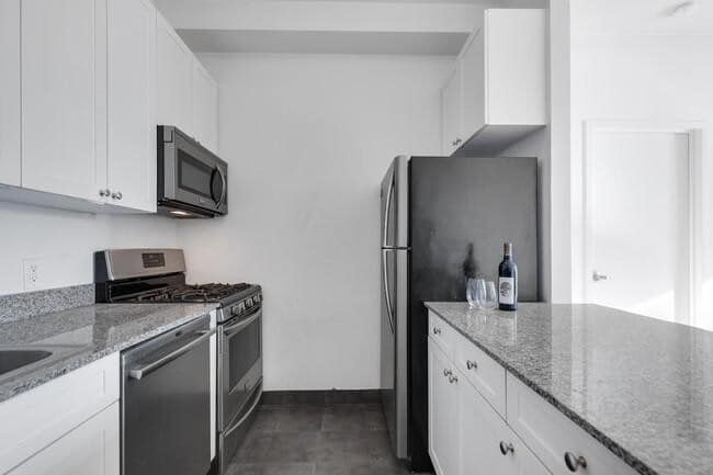 45 William St in New York, NY - Building Photo - Building Photo