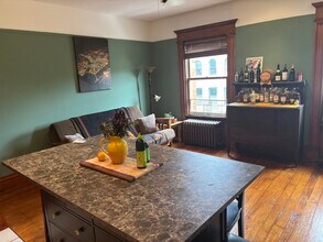 1211 Buena Vista St, Unit #4 in Pittsburgh, PA - Building Photo - Building Photo