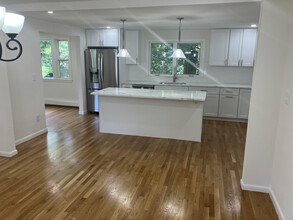 5 Middle St in Lexington, MA - Building Photo - Building Photo