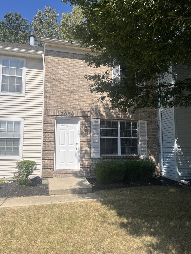 property at 3058 Colony Ln