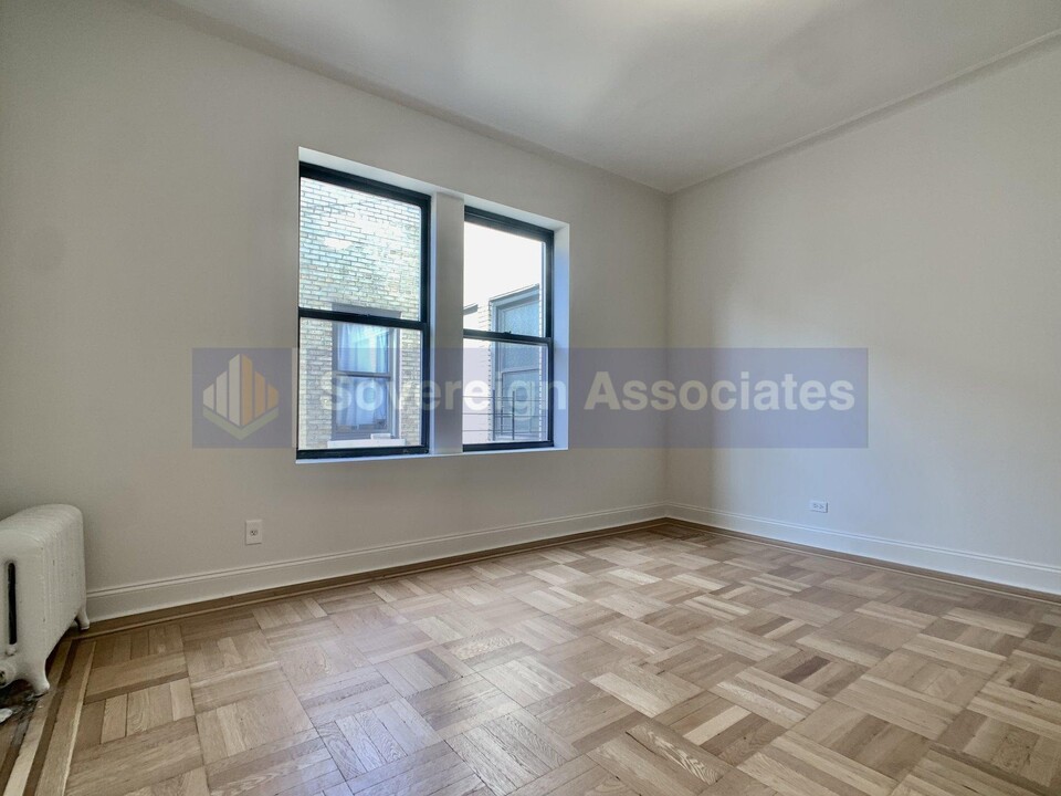 652 W 163rd St in New York, NY - Building Photo