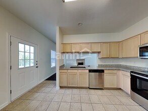 22234 Goldcrest Run in San Antonio, TX - Building Photo - Building Photo