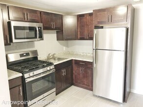 19 Grove St in Methuen, MA - Building Photo - Building Photo
