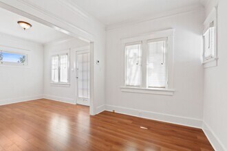 2719 Broadway Ave in Santa Monica in Santa Monica, CA - Building Photo - Building Photo