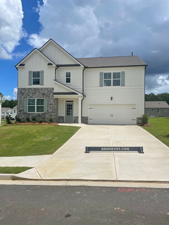 124 Landsdowne Way SE in Cartersville, GA - Building Photo